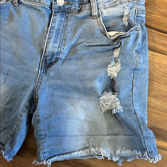 Source Unknown Ripped Blue Jean Shorts - Picture 3 of 5
